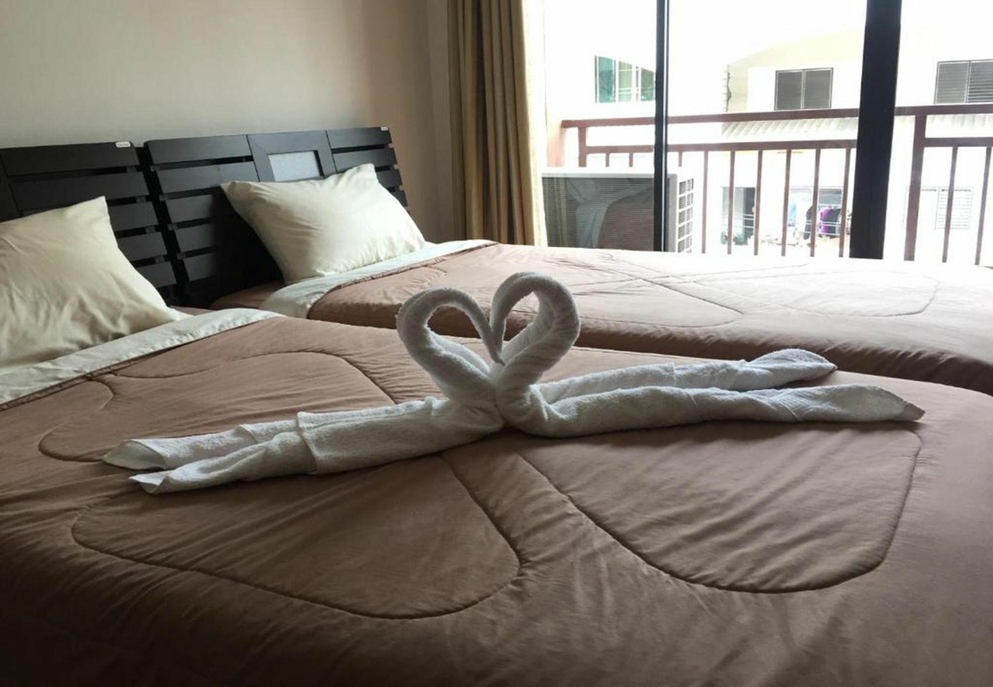 K&J Apartment Ban Nong Tabaek Eksteriør bilde
